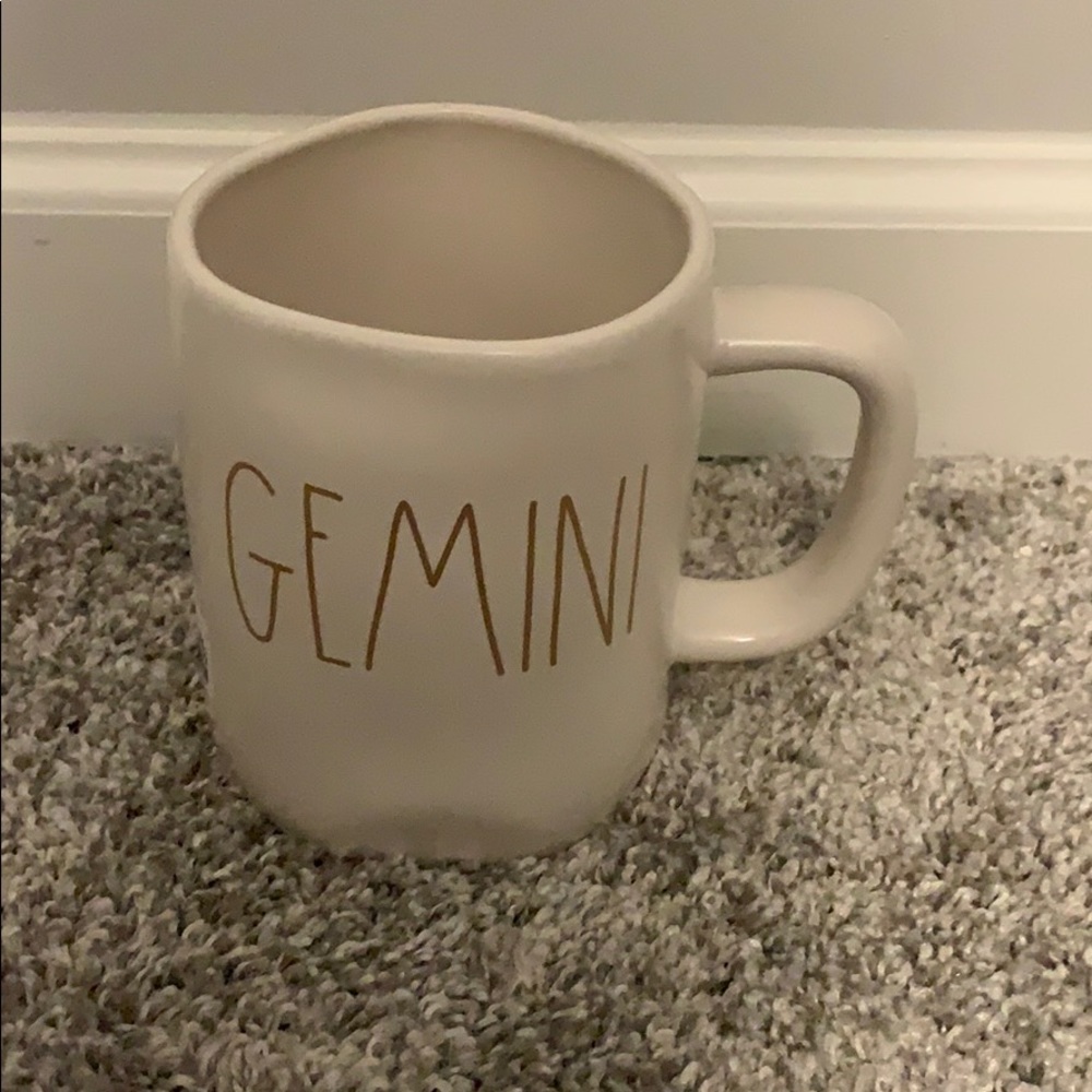 NWT Rae Dunn mug Gemini